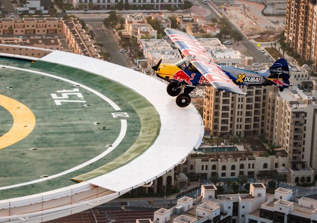 Pilot makes history after landing on top of a 56-story hotel