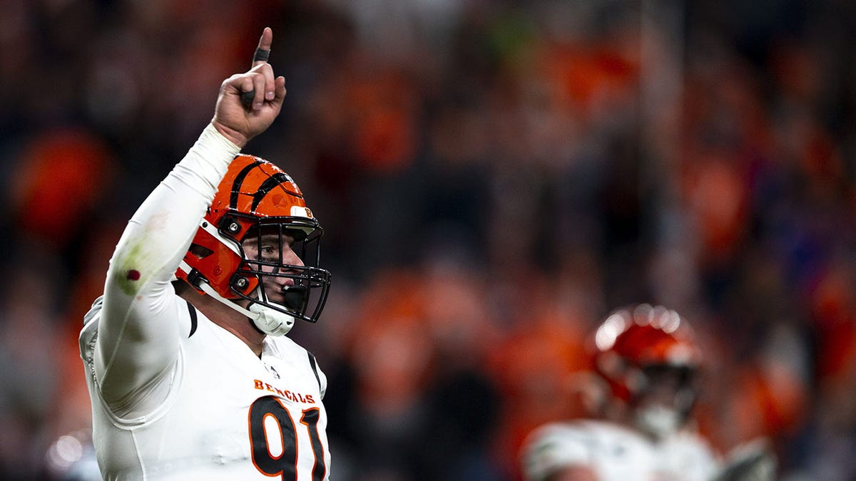Bengals, Trey Hendrickson end complicated contract drama after team decides against franchise tag  at george magazine