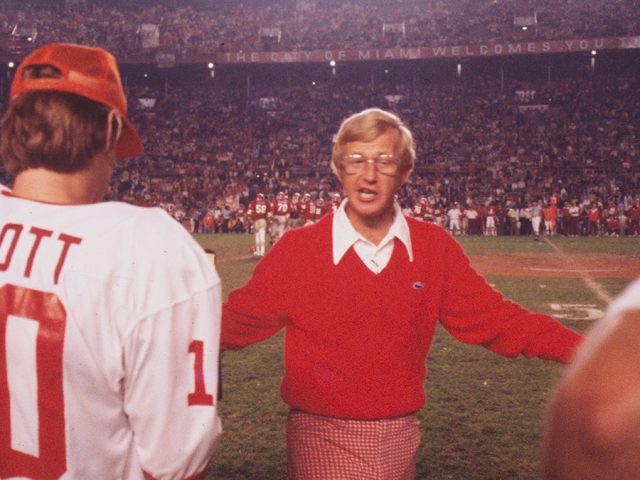 GOP lawmakers mourn legendary football coach Lou Holtz