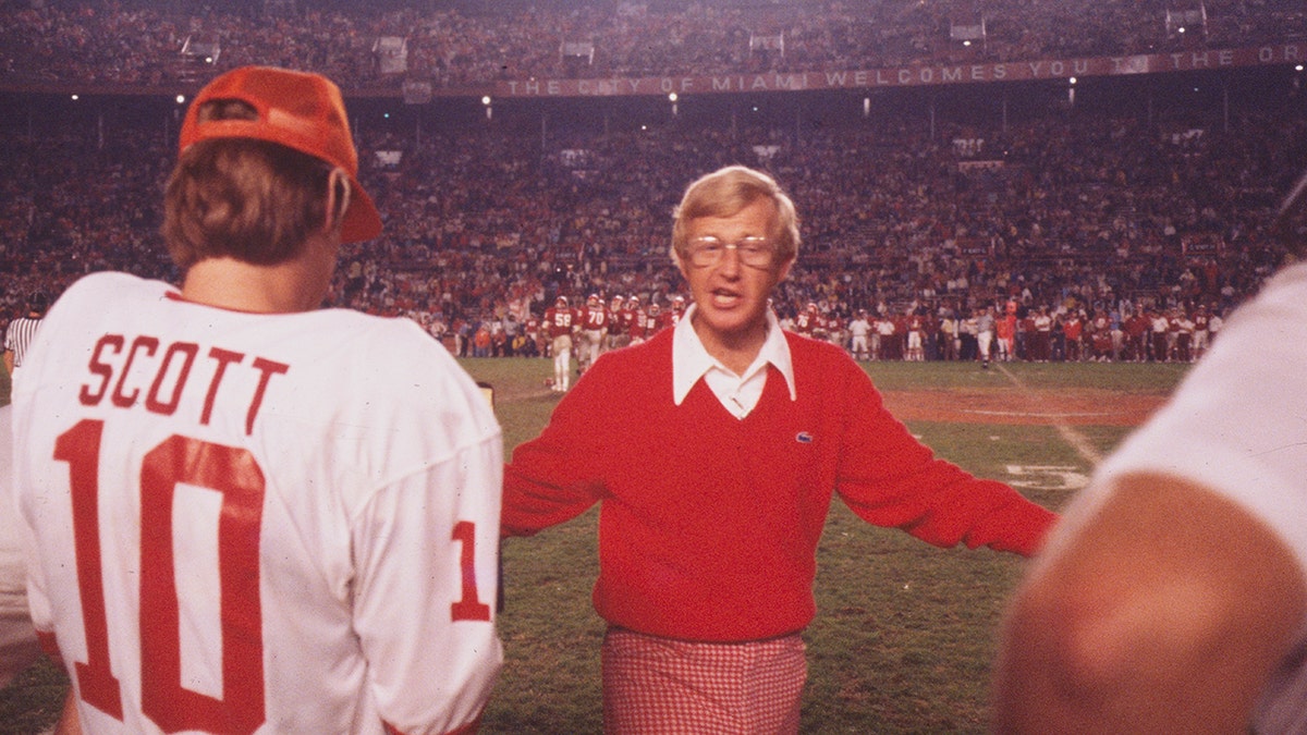 GOP lawmakers mourn legendary football coach Lou Holtz  at george magazine