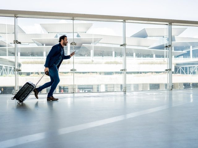 Risky ‘airport theory’ has travelers cutting arrival time for flights ‘way too close,’ says expert