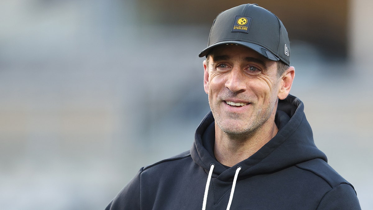 Aaron Rodgers tears into ex-girlfriends: 'I got myself into crazy town'  at george magazine