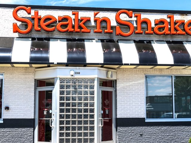 Steak ‘n Shake sparks online debate with 21-cent bitcoin bonus for workers: ‘This is the way’