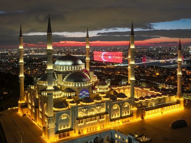 NATO defenses shoot down Iranian missile fired toward Turkey, defense ministry says